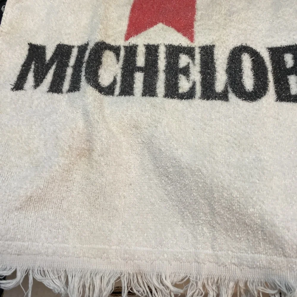VINTAGE MICHELOB BEER LOGO 16